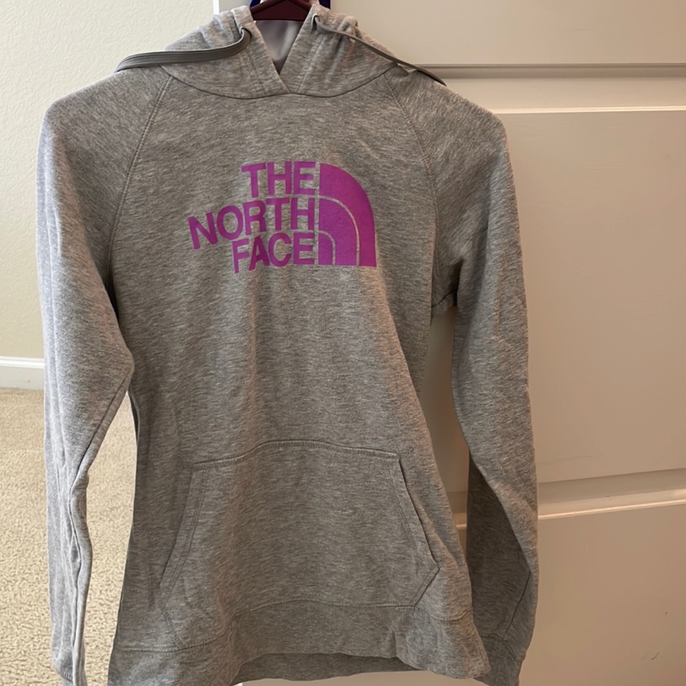 Size (S) North face jacket